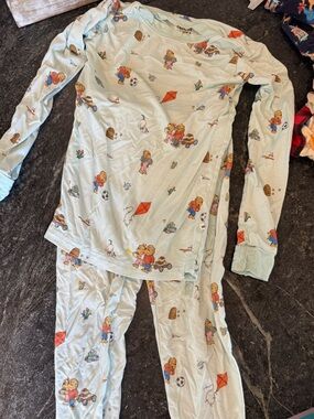 Berenstain bears pajamas